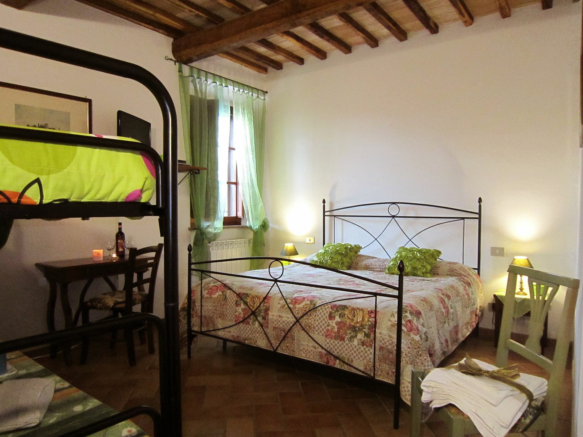B&B Le Logge Di Sopra Asciano Exterior photo